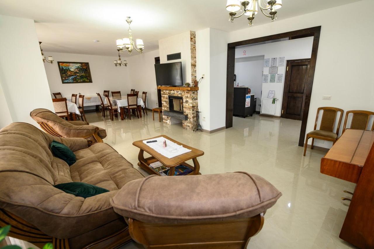 Pensiunea Armonia Văleni Extérieur photo